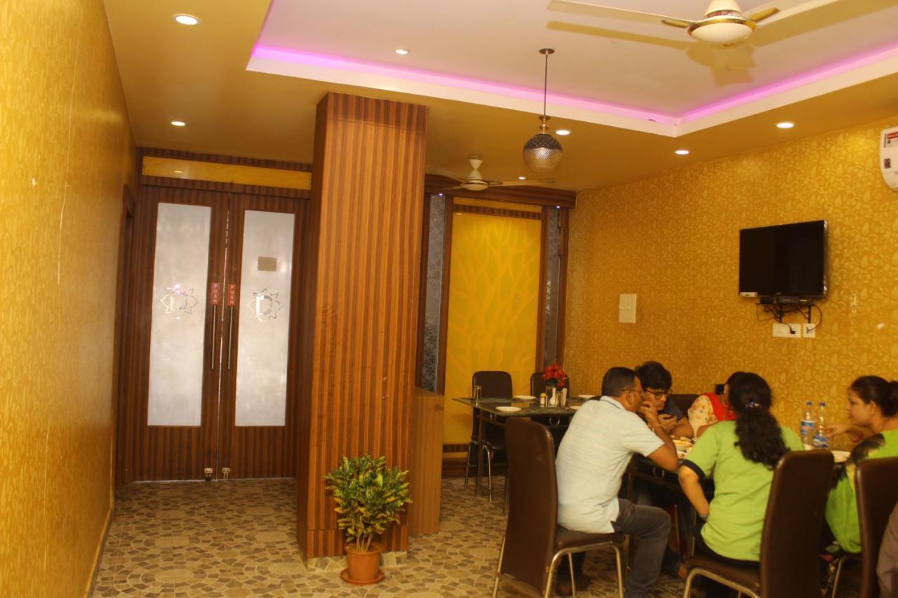 Chetan Inn Hotel Bhubaneswar Exterior foto