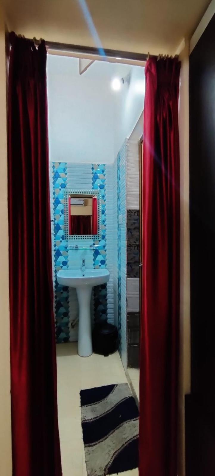 Chetan Inn Hotel Bhubaneswar Exterior foto